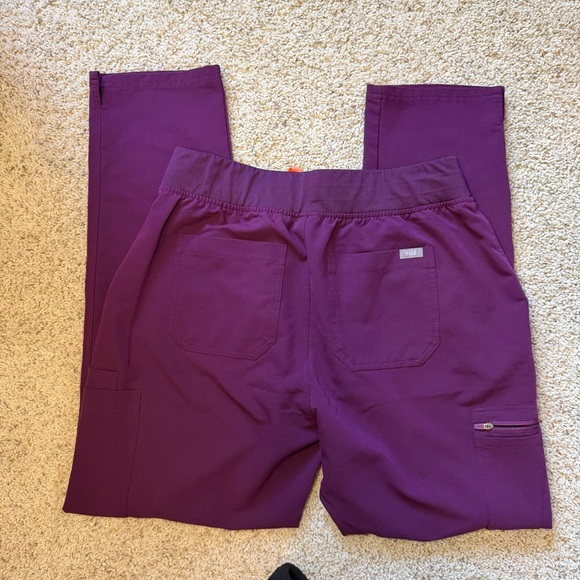 Figs Scrub Set - Picture 7 of 8